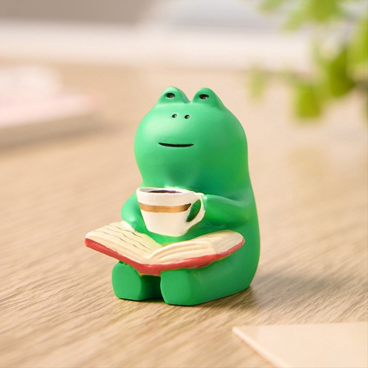 Home Office Budget - 예산 친화적인 만화 개구리 흔들의자 테이블